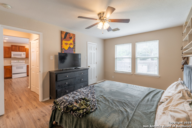 Image 19 of 25 For 3972 Trinity Trl