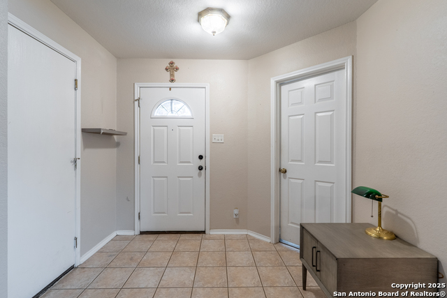 Image 4 of 25 For 3972 Trinity Trl