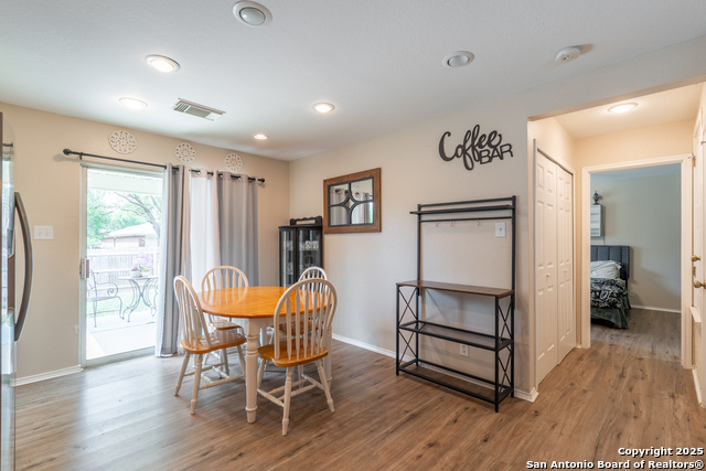 Image 8 of 25 For 3972 Trinity Trl