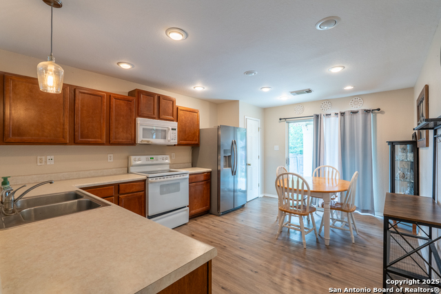 Image 9 of 25 For 3972 Trinity Trl