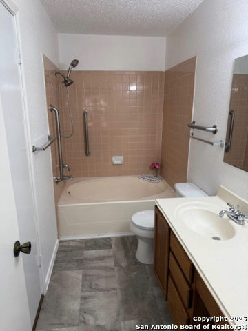 Image 7 of 13 For 6210 Valley Clf