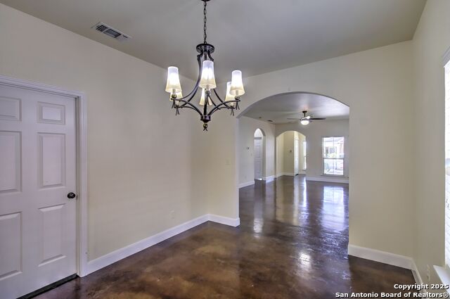 Listing photo id 14 for 2222 Gruene Lake