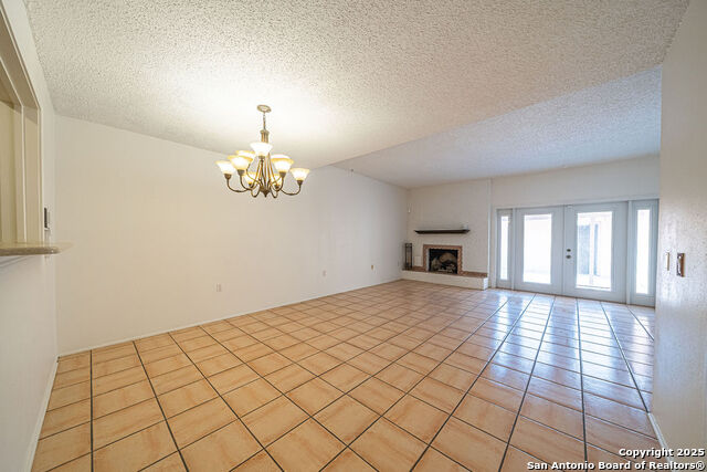 Image 11 of 26 For 3922 Barrington  0