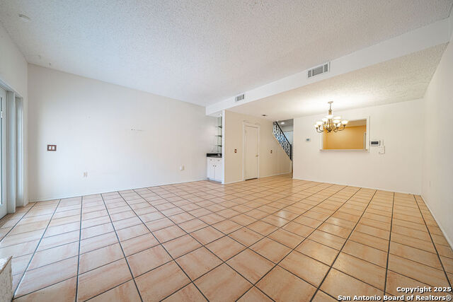 Image 14 of 26 For 3922 Barrington  0