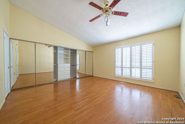 Image 17 of 26 For 3922 Barrington  0
