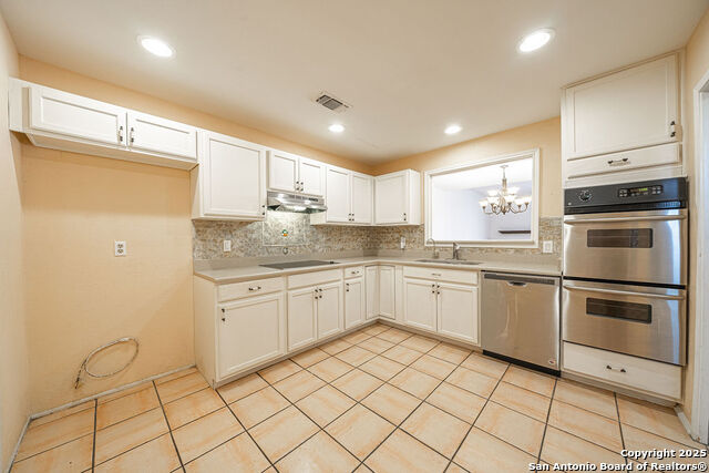 Image 6 of 26 For 3922 Barrington  0