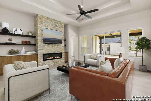 Listing photo id 1 for 33 Peace Pipe