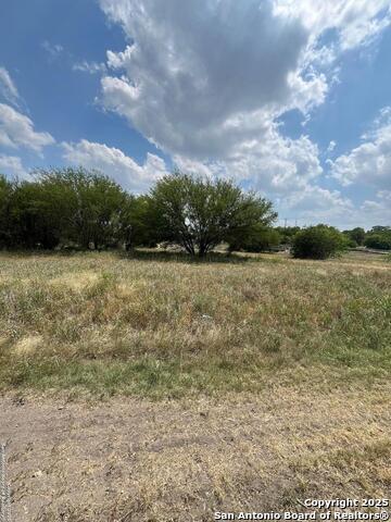 Image 5 of 9 For 5557 Larkdale Dr