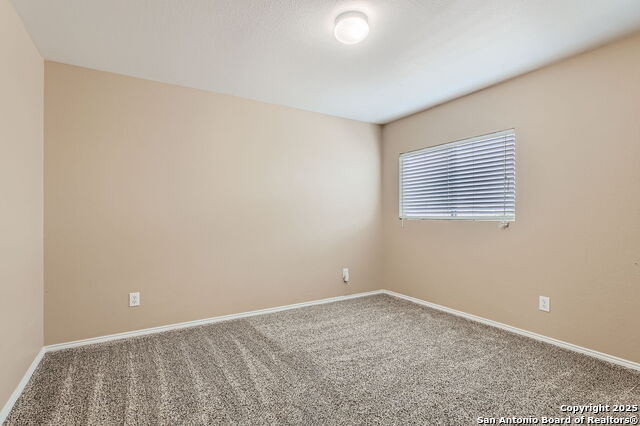 Image 20 of 31 For 3803 Ponderosa Bnd