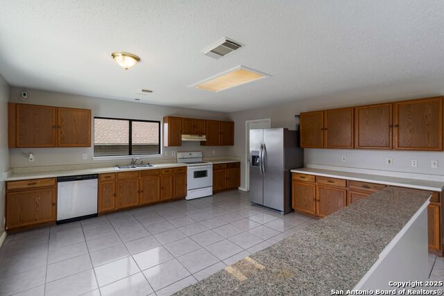 Image 10 of 27 For 7906 Chestnut Bear
