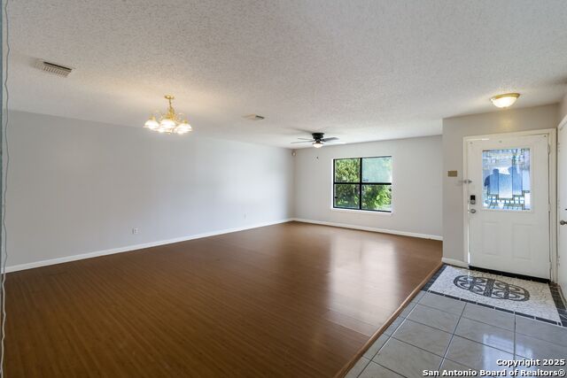 Image 4 of 27 For 7906 Chestnut Bear