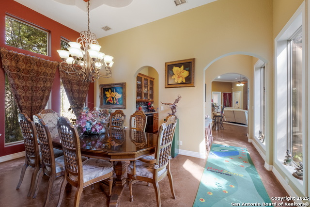 Image 10 of 28 For 10402 Oak Forest Way