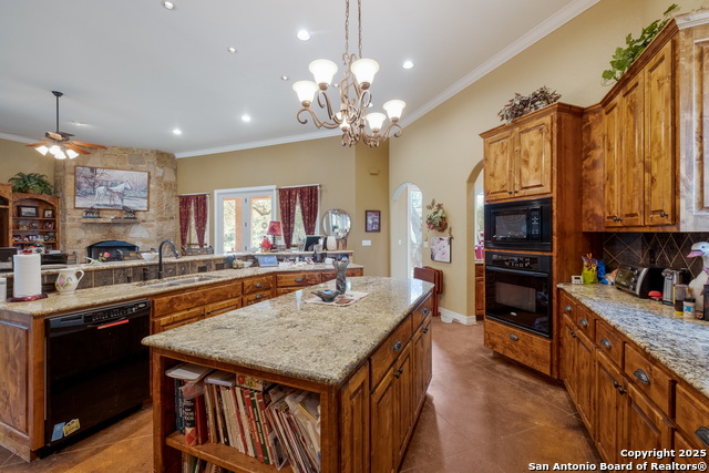 Image 8 of 28 For 10402 Oak Forest Way