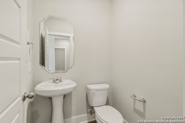 Image 10 of 28 For 29414 Angelfish Blvd