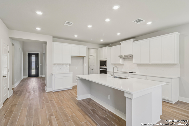 Image 2 of 28 For 29414 Angelfish Blvd