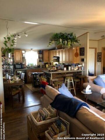 Listing photo id 1 for 1188 Haeckerville Rd