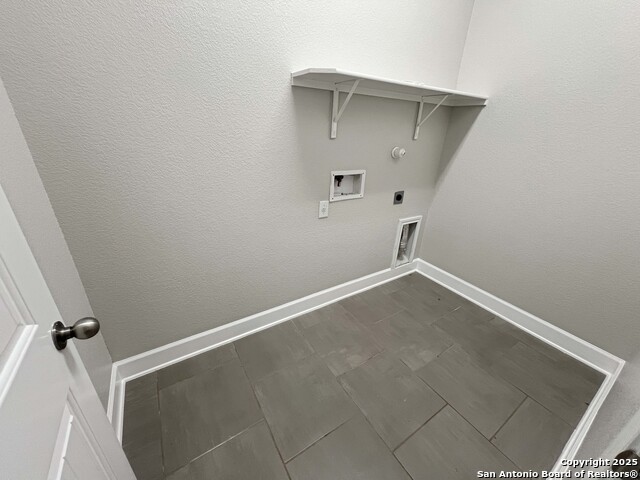 Listing photo id 10 for 14203 Sam Houston