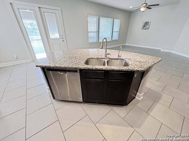 Listing photo id 21 for 14203 Sam Houston