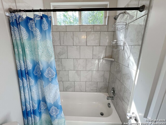 Listing photo id 5 for 14203 Sam Houston