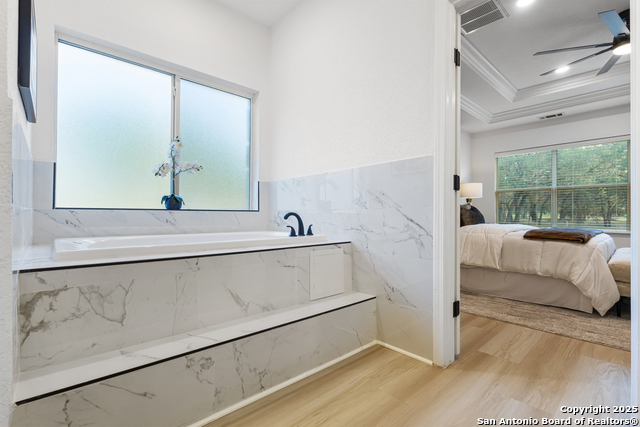 Listing photo id 21 for 537 Cr 6868 E
