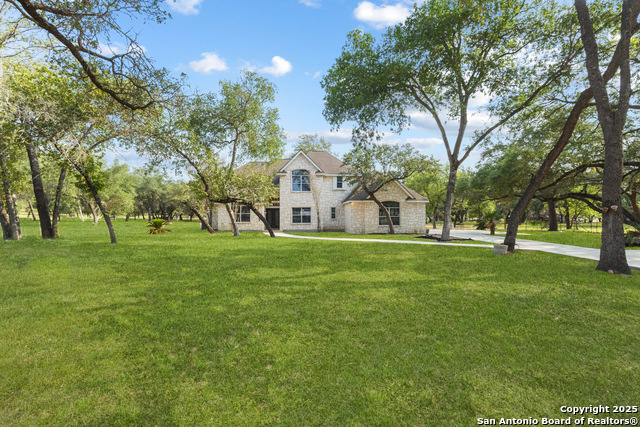 Listing photo id 1 for 537 Cr 6868 E