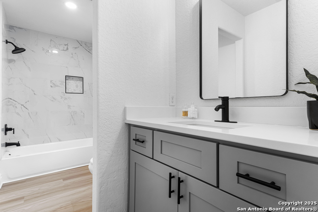 Listing photo id 32 for 537 Cr 6868 E