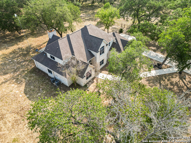 Listing photo id 44 for 537 Cr 6868 E