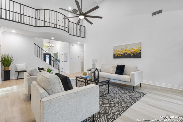 Listing photo id 4 for 537 Cr 6868 E