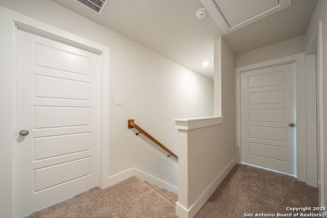 Image 21 of 34 For 300 Martindale W