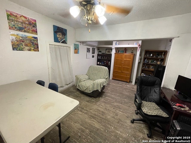 Image 10 of 21 For 261 San Gabriel