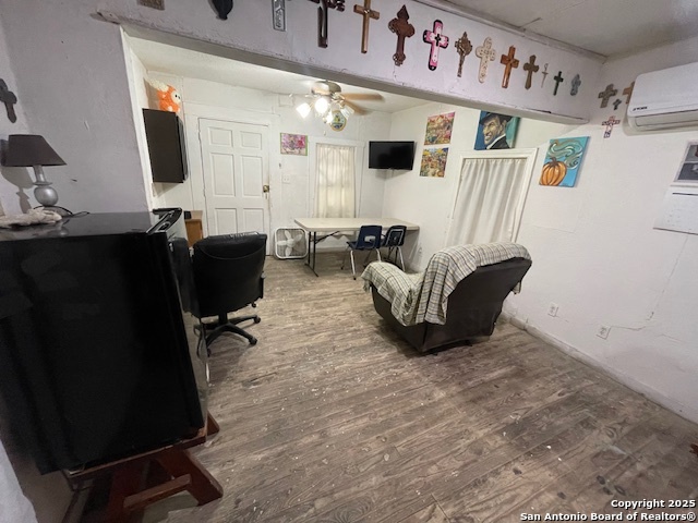 Image 9 of 21 For 261 San Gabriel