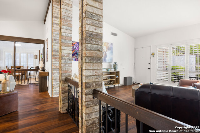 Listing photo id 12 for 5006 Las Campanas