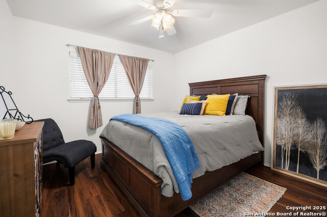 Listing photo id 16 for 5006 Las Campanas