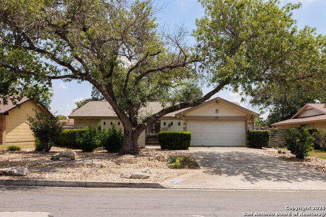 Listing photo id 0 for 5006 Las Campanas