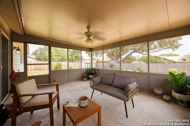 Listing photo id 21 for 5006 Las Campanas