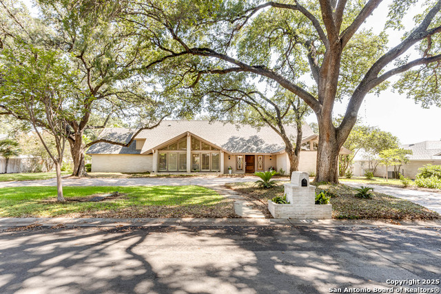 Details for 113 Wickford, Castle Hills, TX 78213
