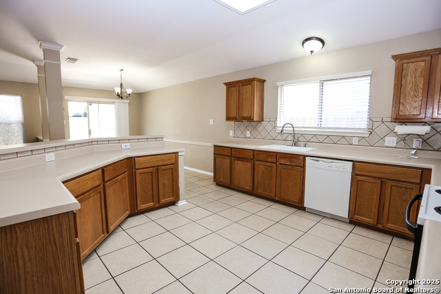 Image 8 of 23 For 15326 Spring Land