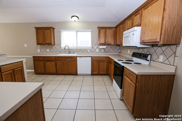 Image 9 of 23 For 15326 Spring Land
