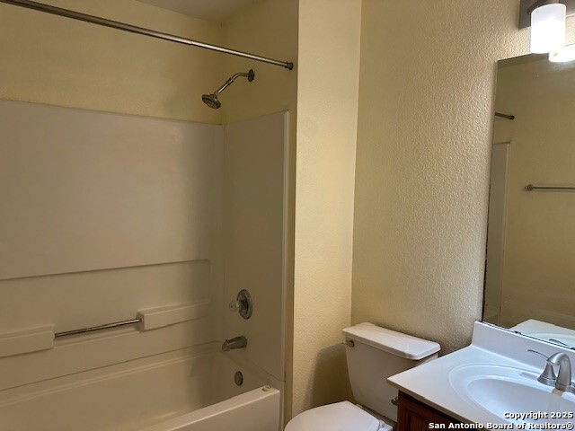 Listing photo id 9 for 10019 Tiger Bay