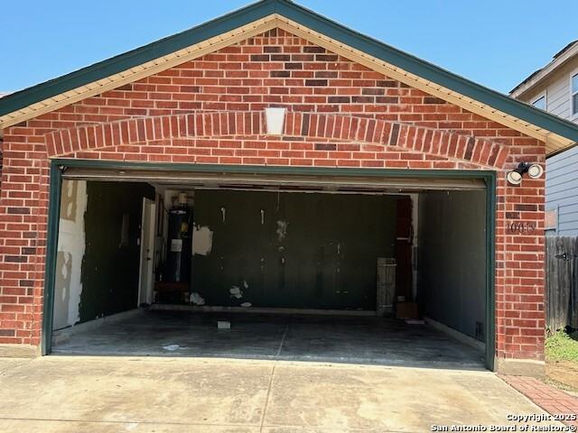 Listing photo id 0 for 10019 Tiger Bay