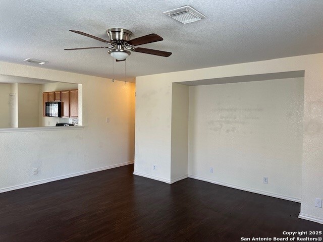 Listing photo id 4 for 10019 Tiger Bay