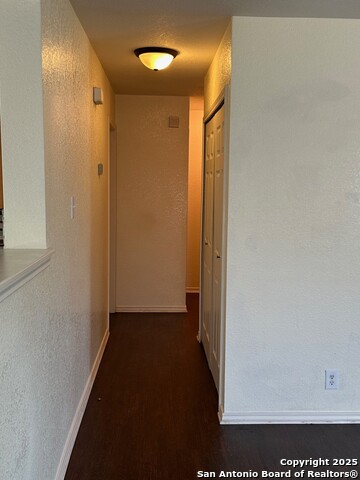 Listing photo id 5 for 10019 Tiger Bay