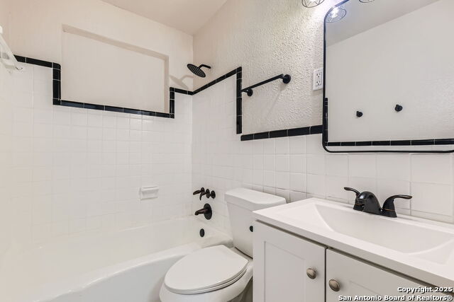 Listing photo id 19 for 506 Hot Wells