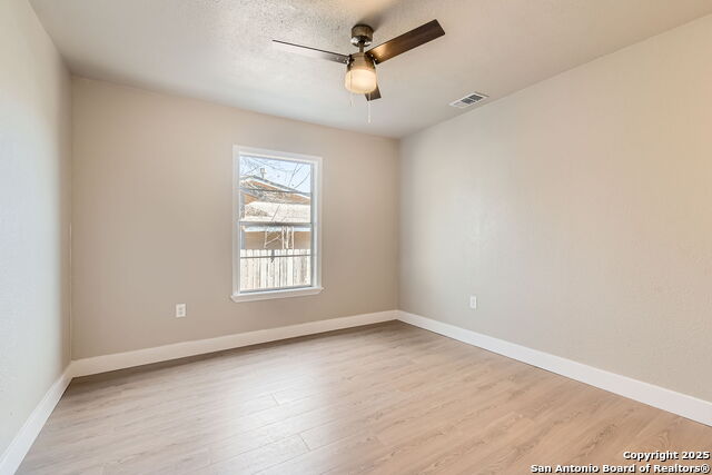 Listing photo id 17 for 143 Bradford