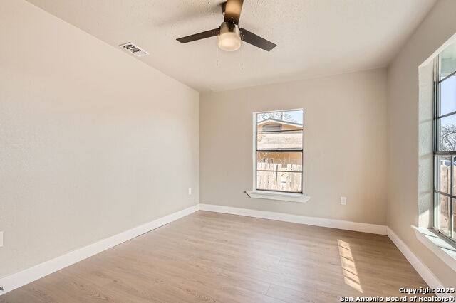 Listing photo id 19 for 143 Bradford