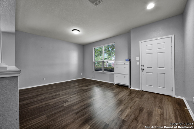 Image 3 of 37 For 308 Landmark Way