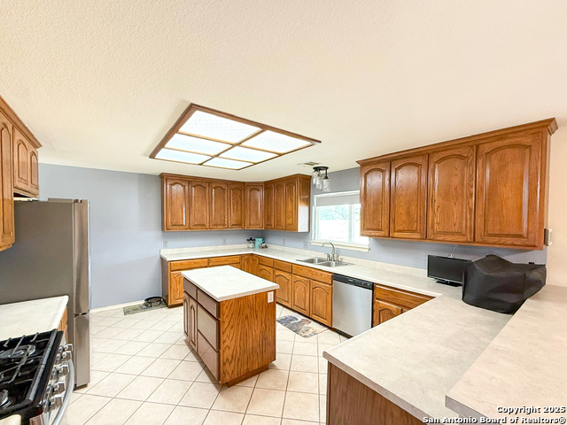 Image 13 of 71 For 1185 County Road 7718