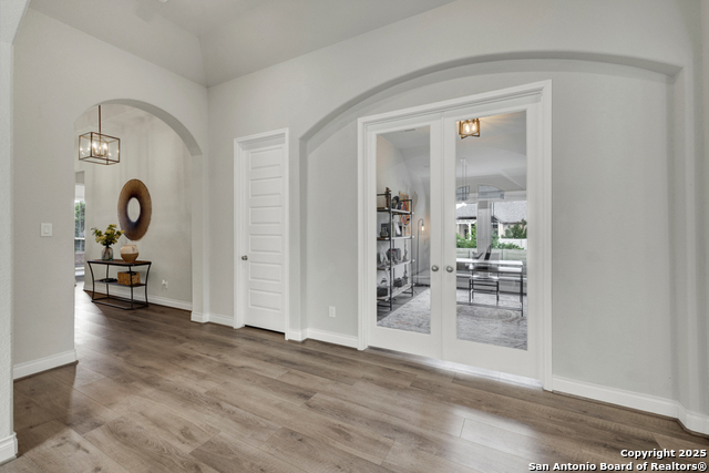 Image 12 of 76 For 562 Orchard Way