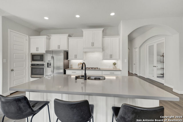 Image 21 of 76 For 562 Orchard Way