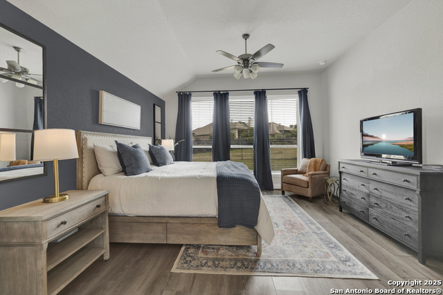 Image 30 of 76 For 562 Orchard Way